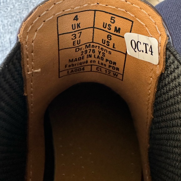 Dr Martens 2976 YS burgandy Unisex Like New w/ box - Picture 11 of 12